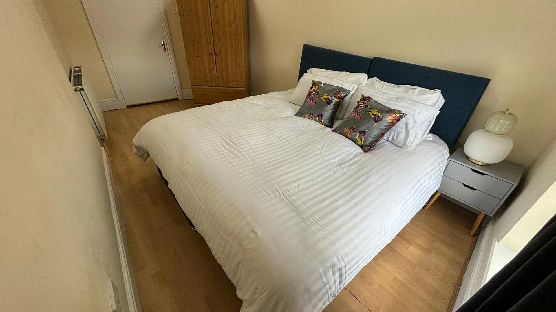 Cozy Pink House Fairview 6 Beds Appartement Dublin 0*,